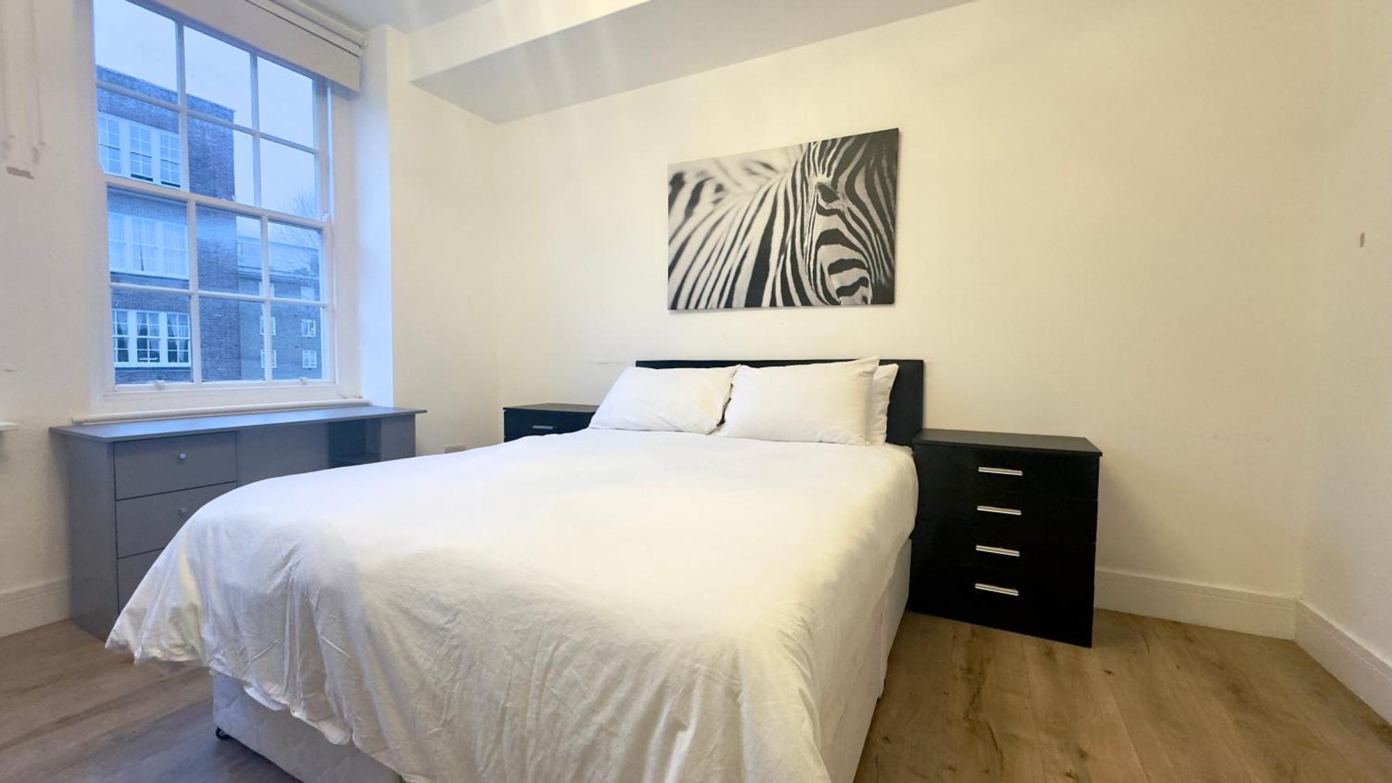 Superb 4 Bedroom Hyde Park London