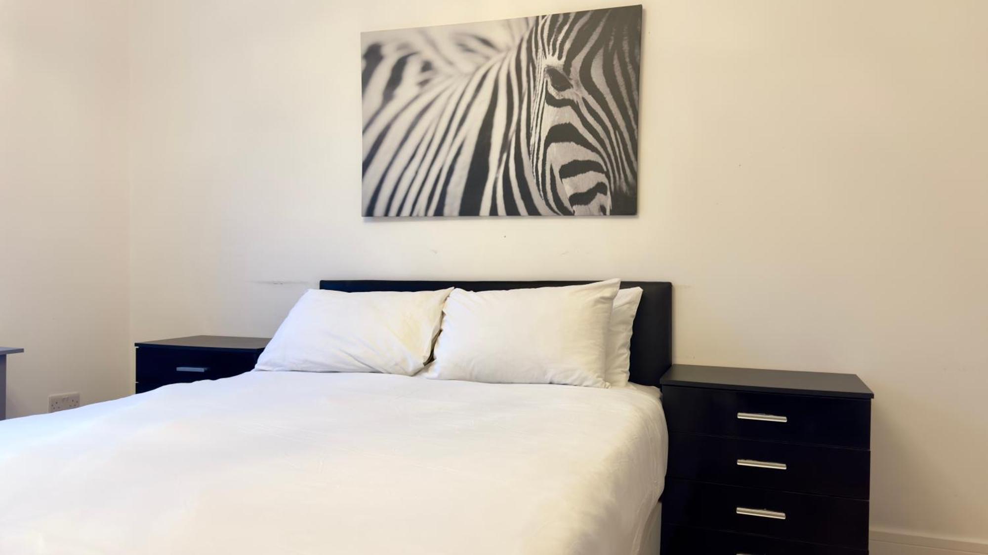 Apartment Superb 4 Bedroom Hyde Park