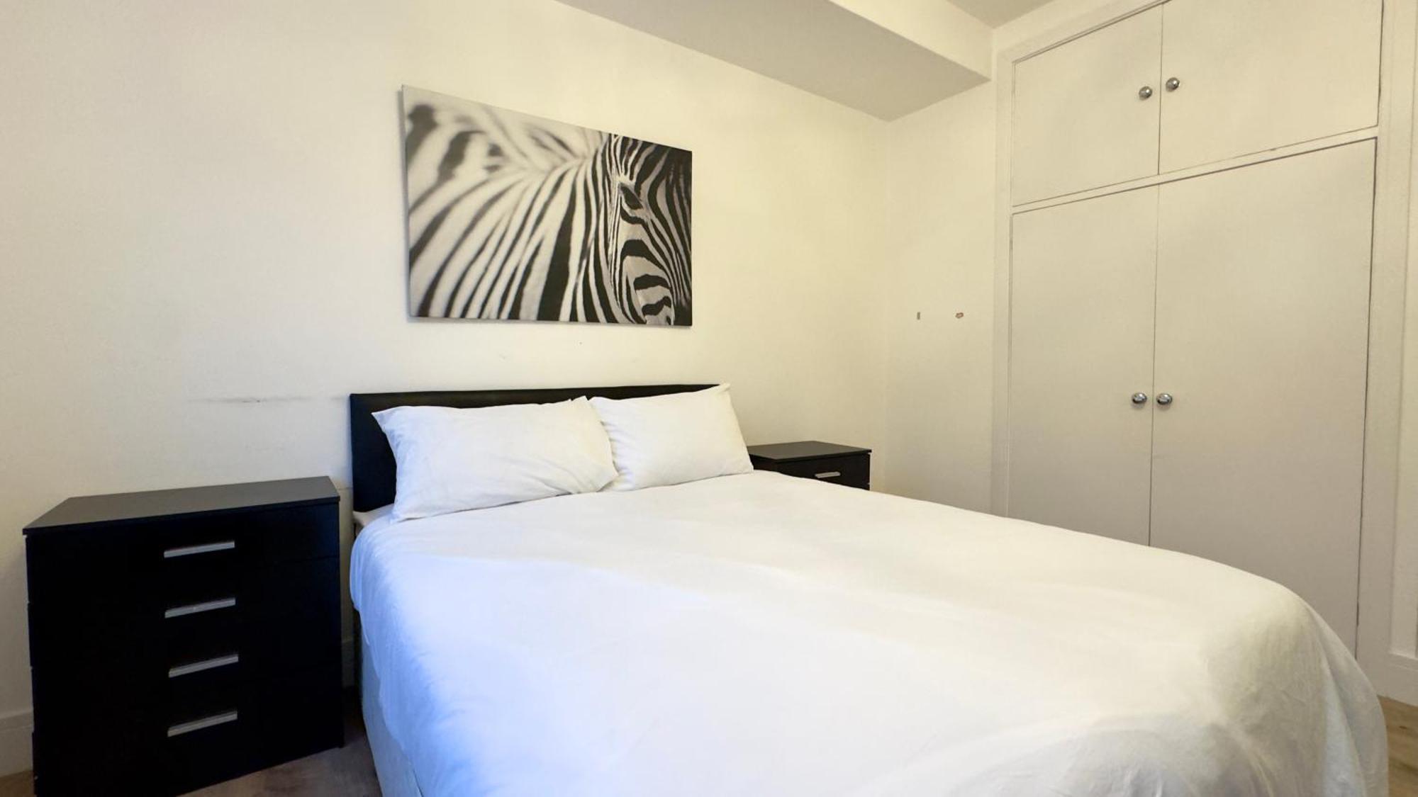 Superb 4 Bedroom Hyde Park Apartment London
